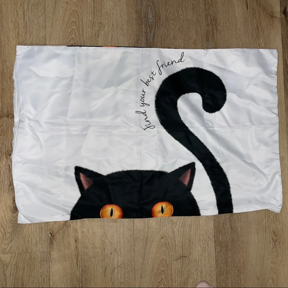 Black Cat Design Pillowcase - Picture 6 of 6